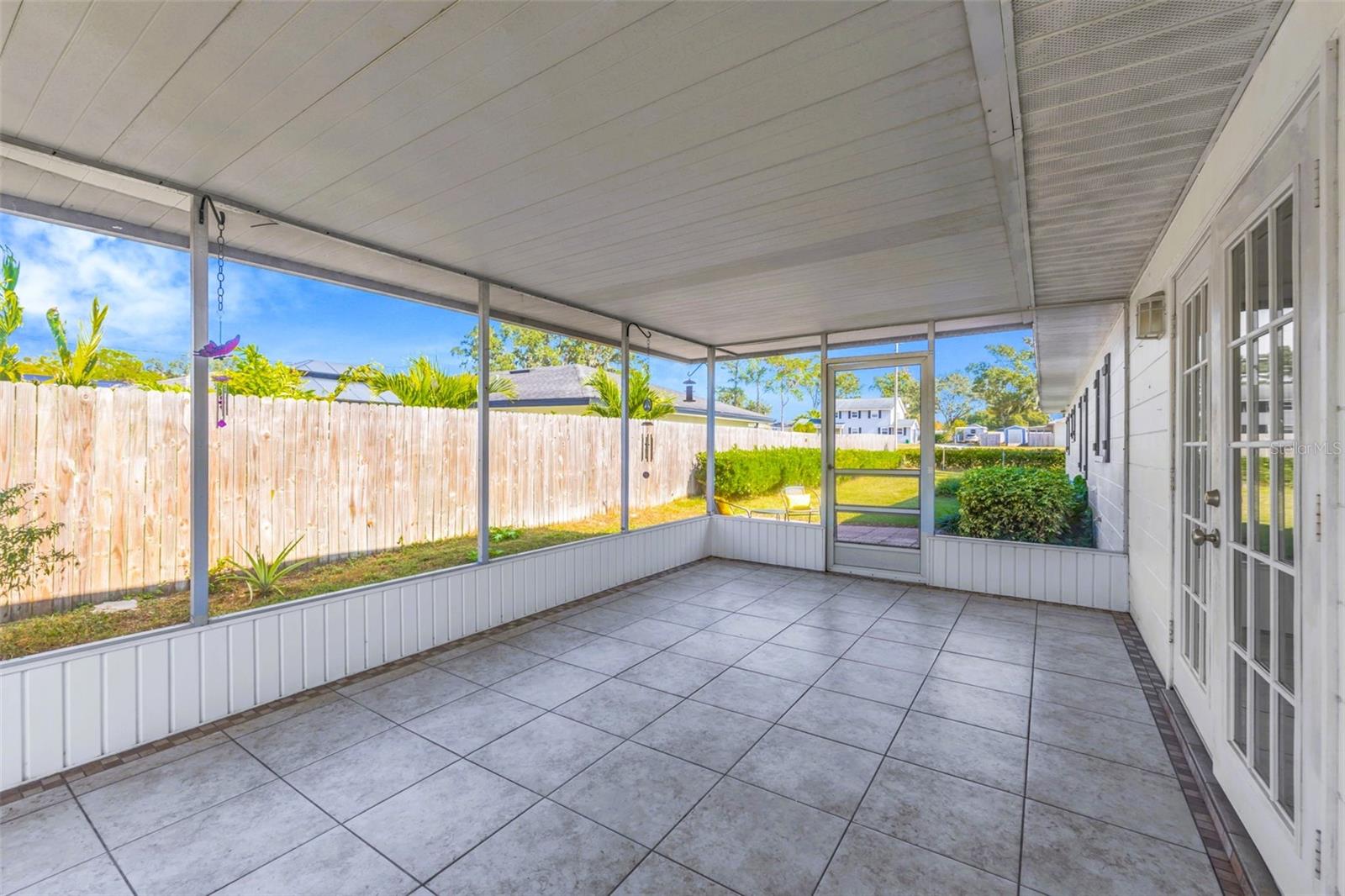 Image 22 of 31 For 424 Forest Glen Avenue