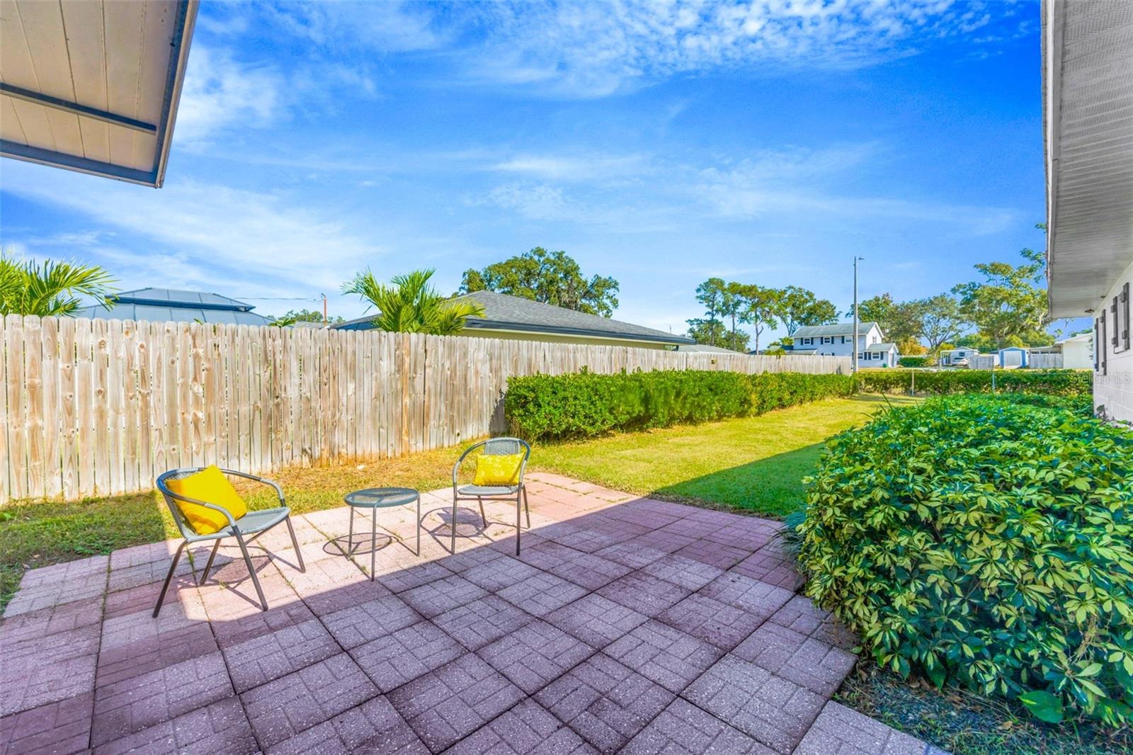 Image 23 of 31 For 424 Forest Glen Avenue