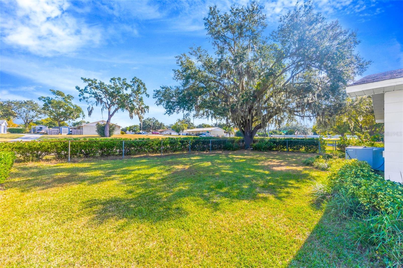 Image 29 of 31 For 424 Forest Glen Avenue