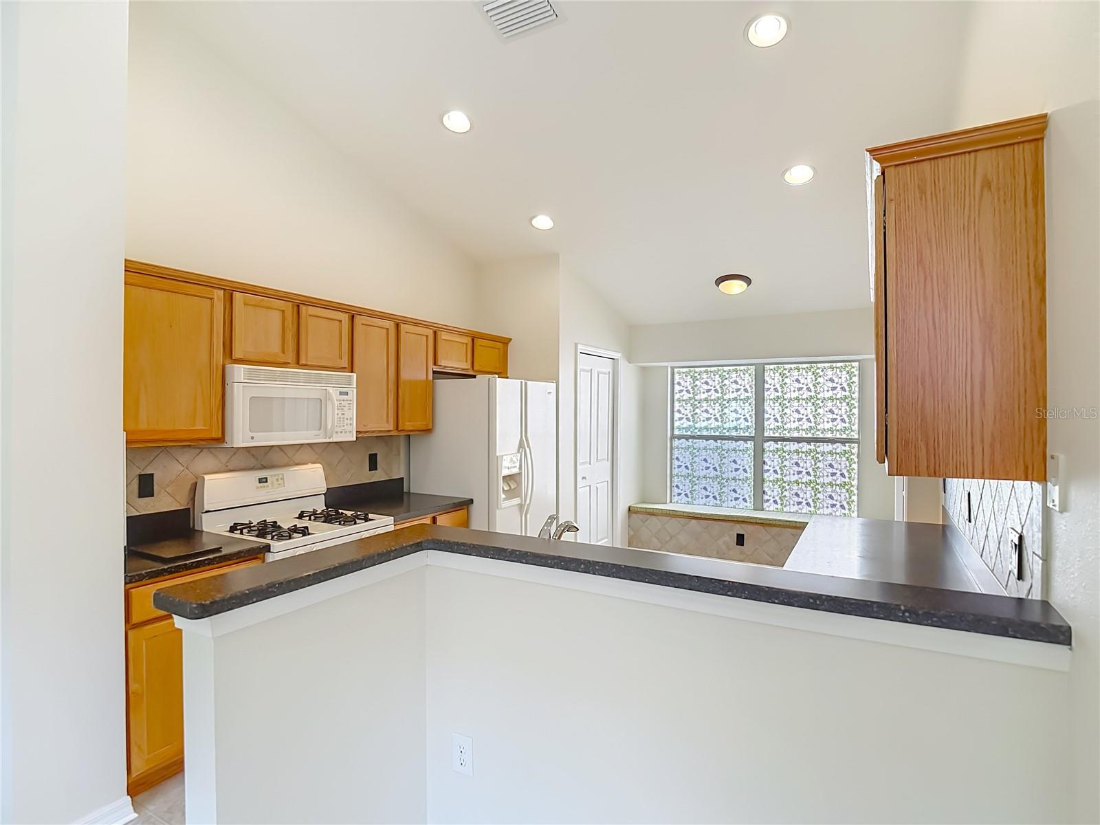 Image 14 of 48 For 3521 Hunting Creek Loop