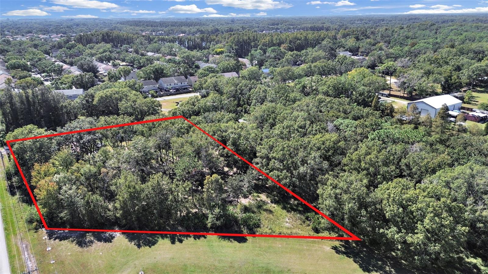 Image 3 of 10 For 16906 Lakeshore Road