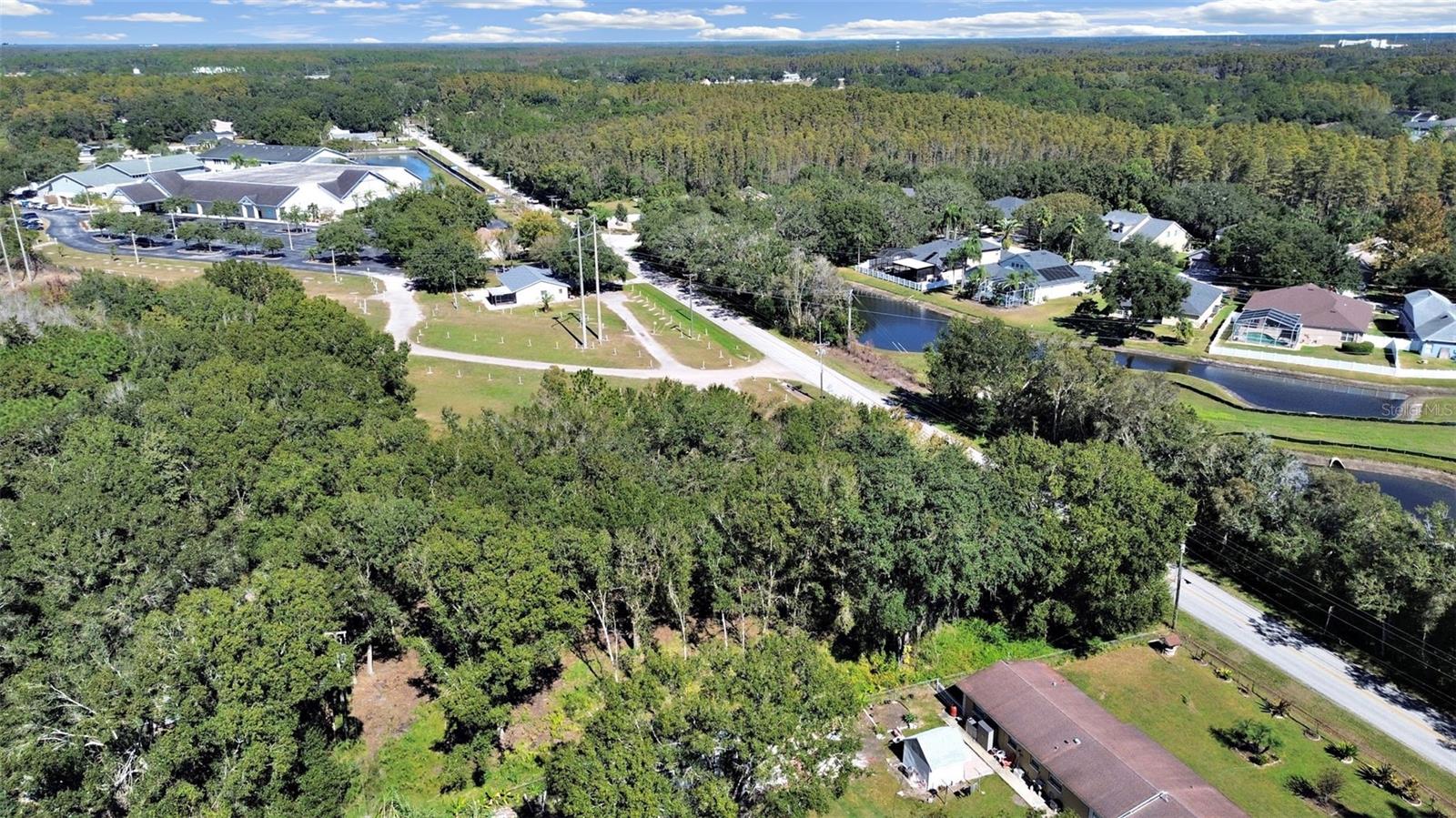 Image 7 of 10 For 16906 Lakeshore Road