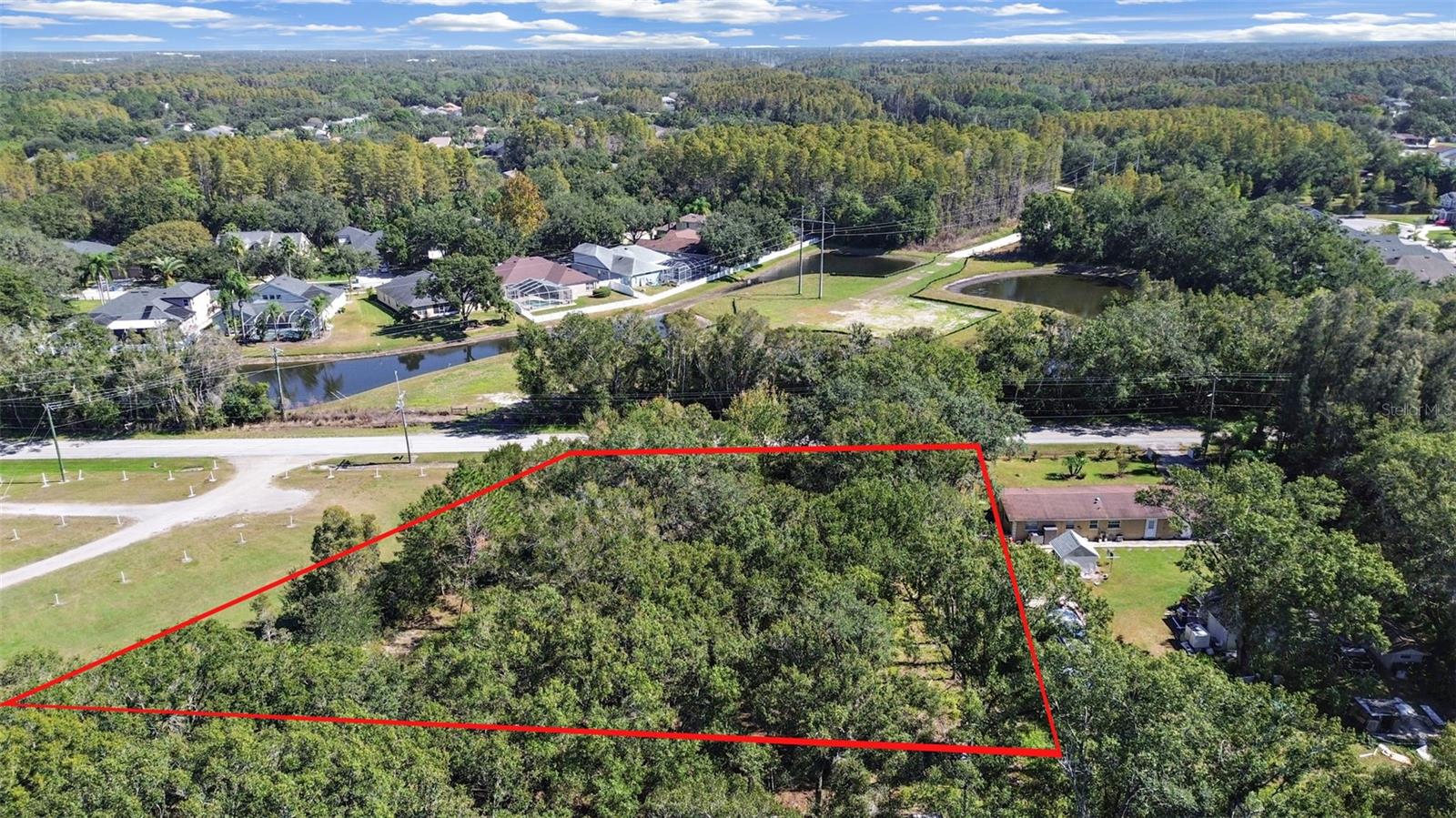 Image 8 of 10 For 16906 Lakeshore Road