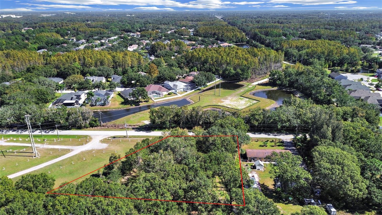 Image 9 of 10 For 16906 Lakeshore Road