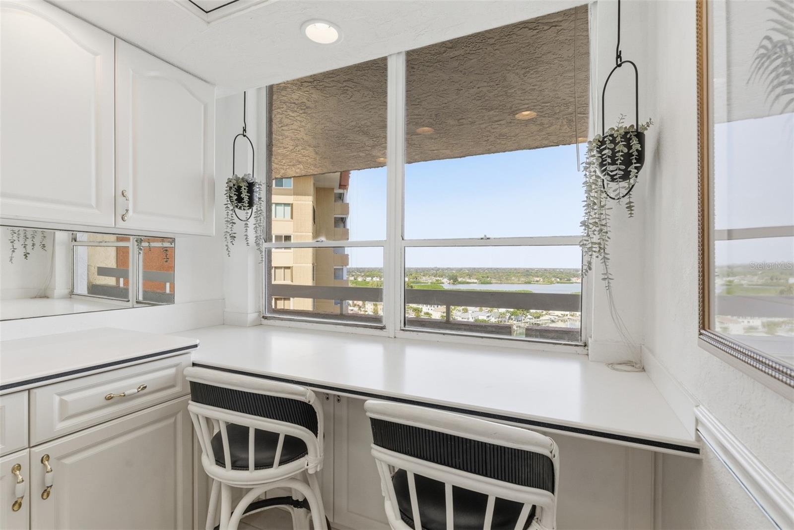 Image 31 of 58 For 17900 Gulf Boulevard 16c