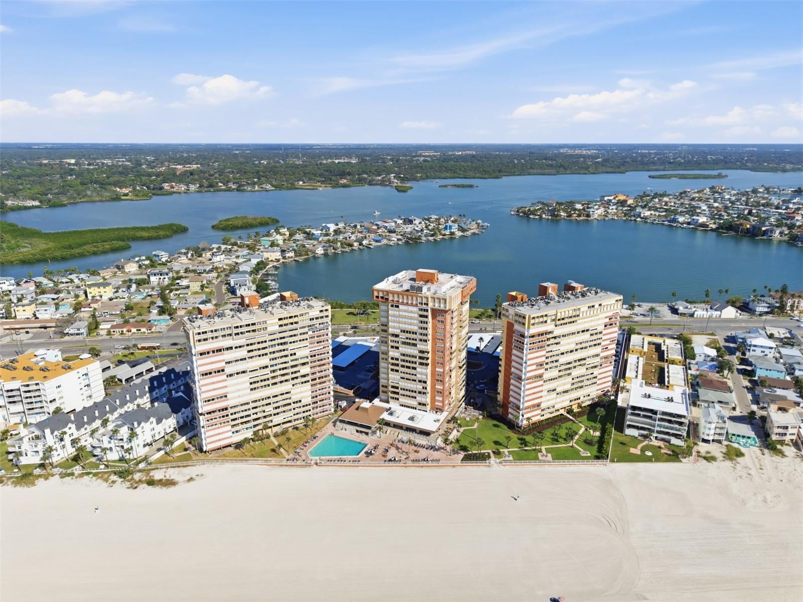 Image 56 of 58 For 17900 Gulf Boulevard 16c