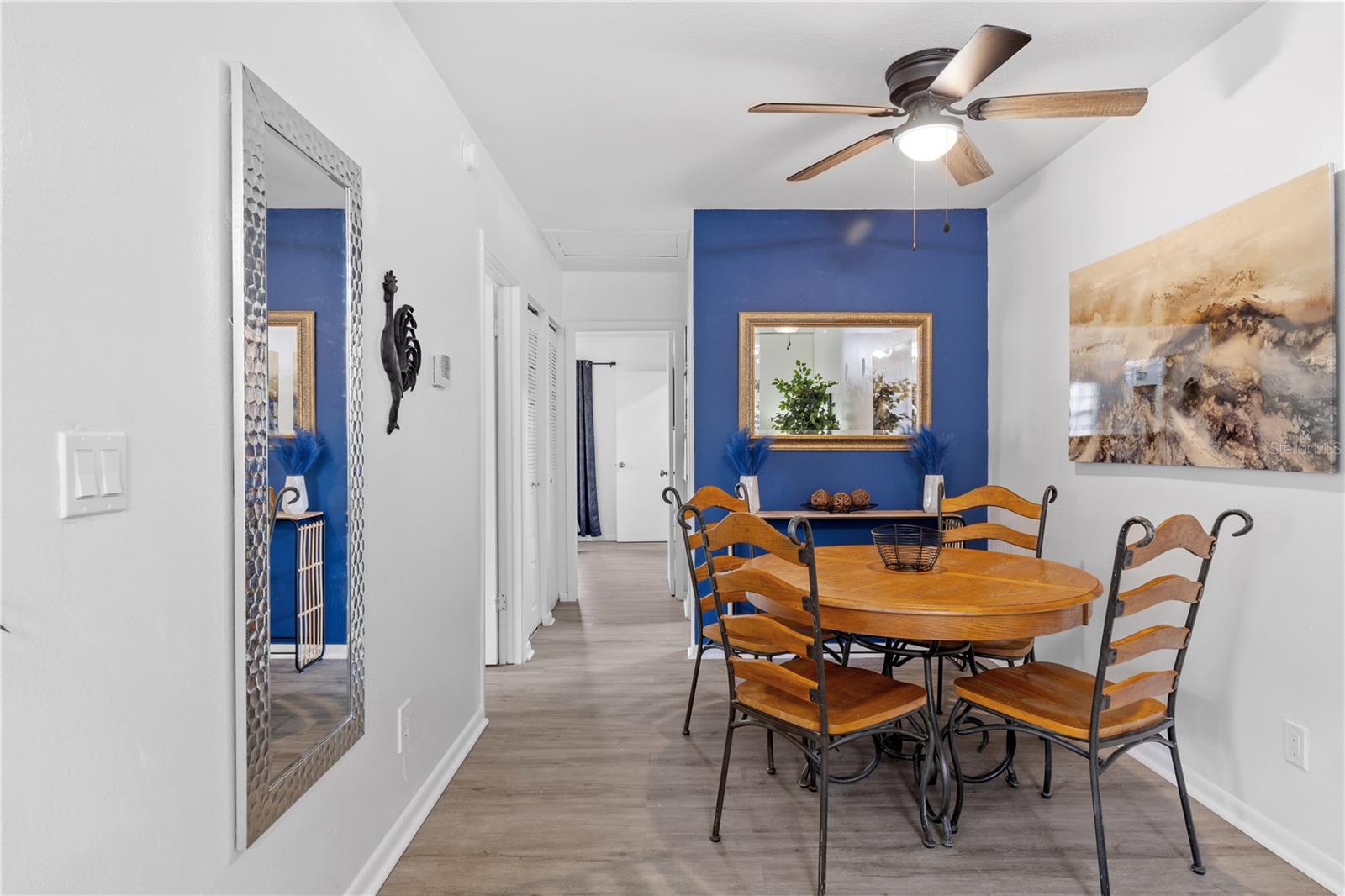 Image 4 of 14 For 2819 Marconi Street B