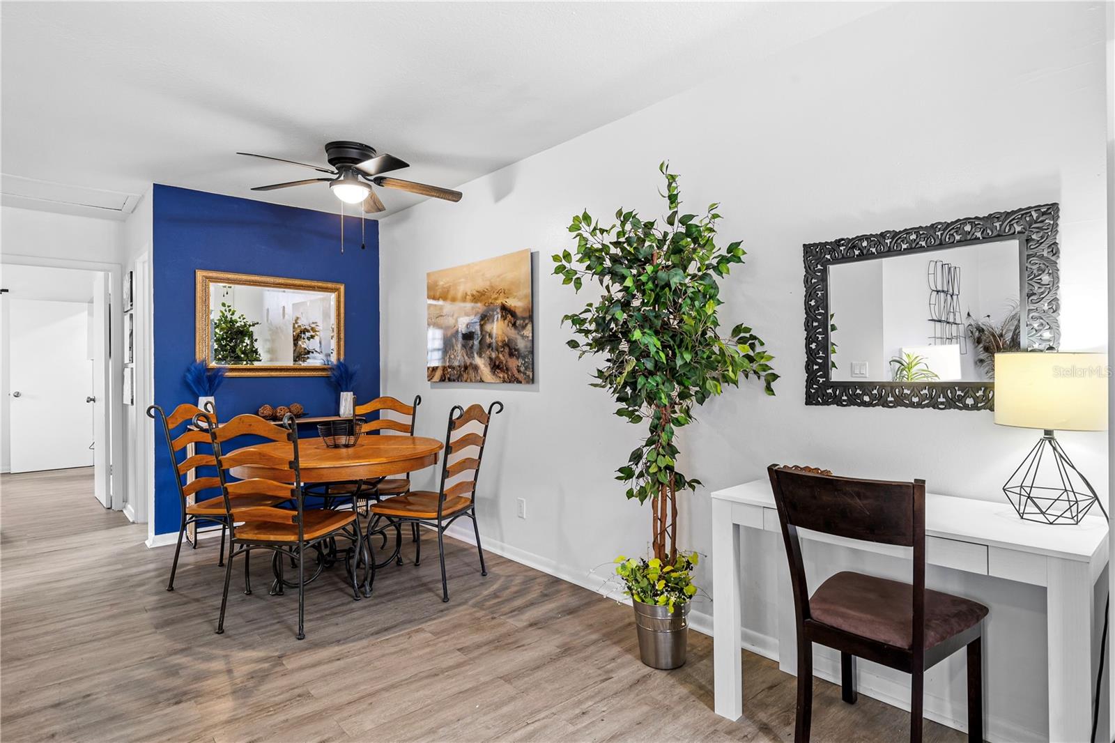 Image 5 of 14 For 2819 Marconi Street B