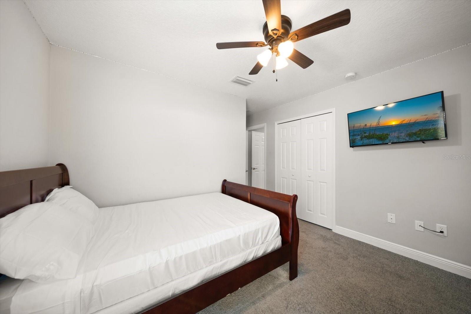 Image 18 of 38 For 6375 Missouri Avenue