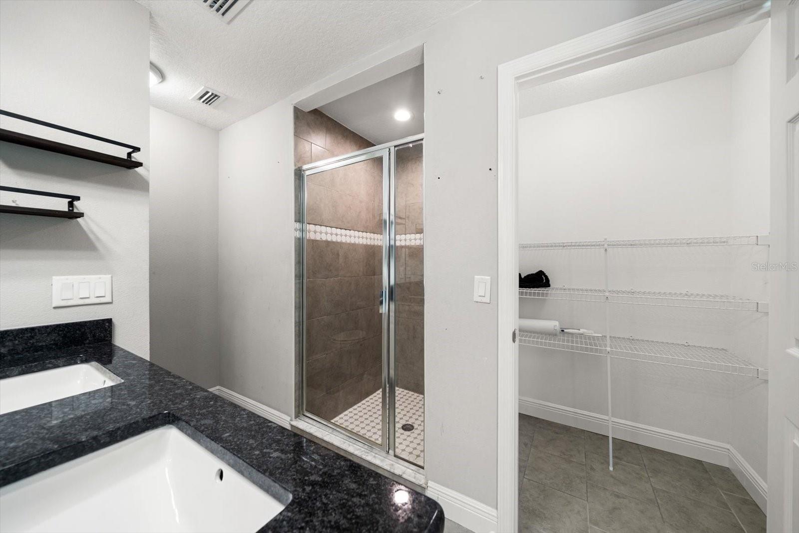 Image 22 of 38 For 6375 Missouri Avenue