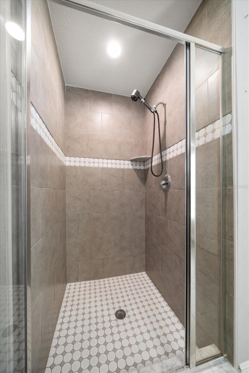 Image 24 of 38 For 6375 Missouri Avenue