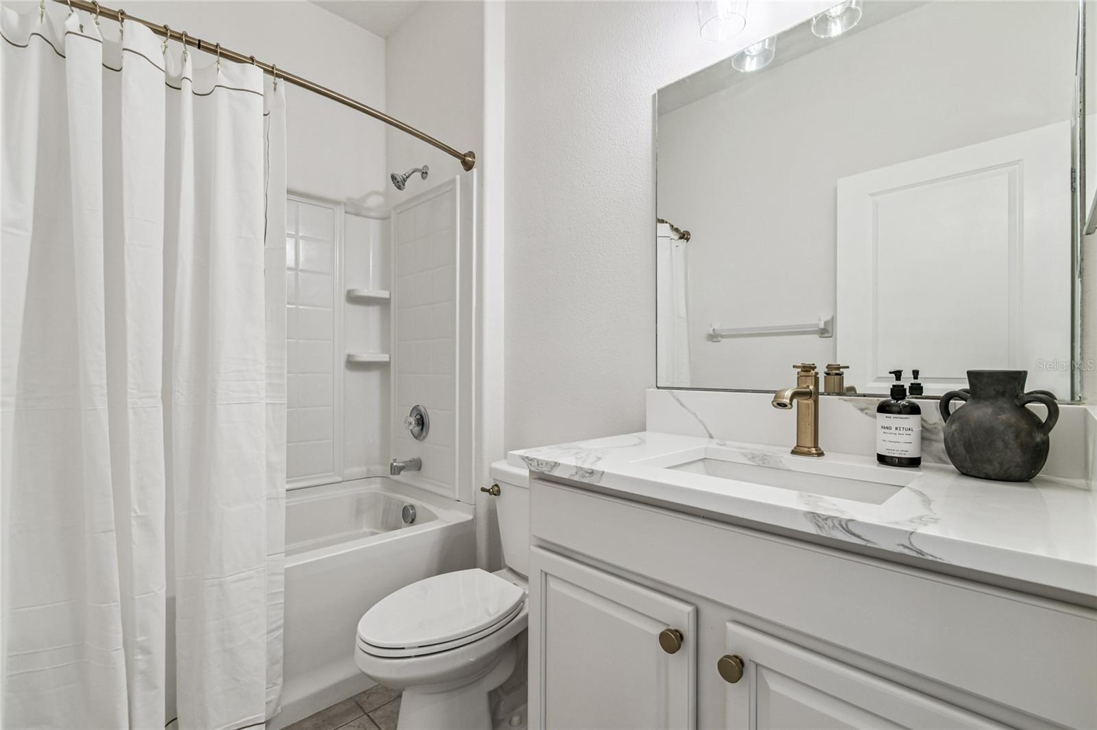 Image 11 of 35 For 21143 Passive Porch Drive