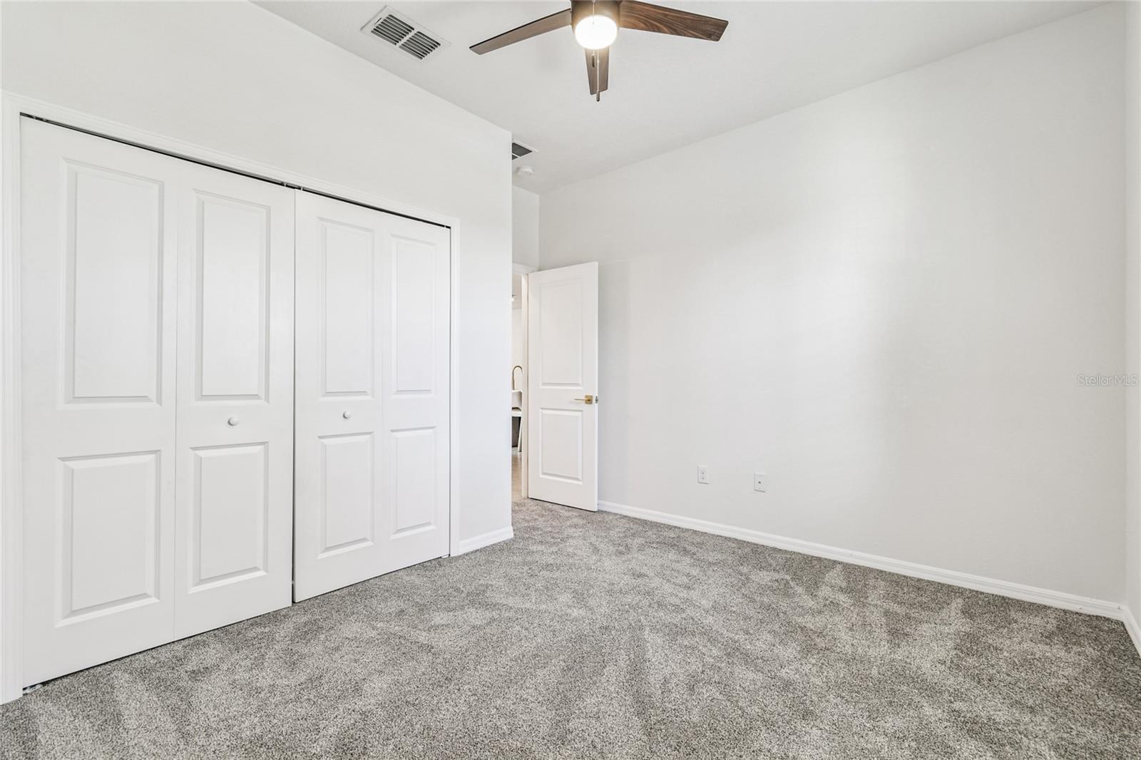 Image 12 of 35 For 21143 Passive Porch Drive