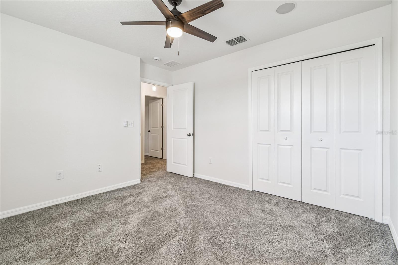 Image 21 of 35 For 21143 Passive Porch Drive