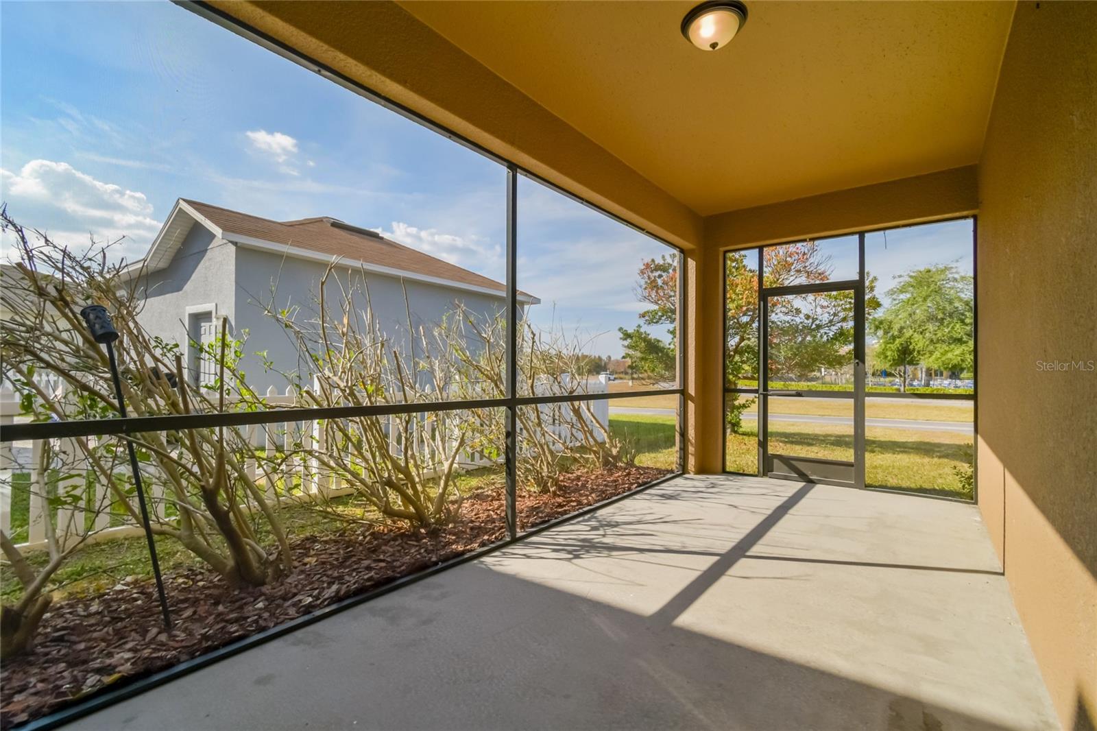 Image 24 of 35 For 21143 Passive Porch Drive