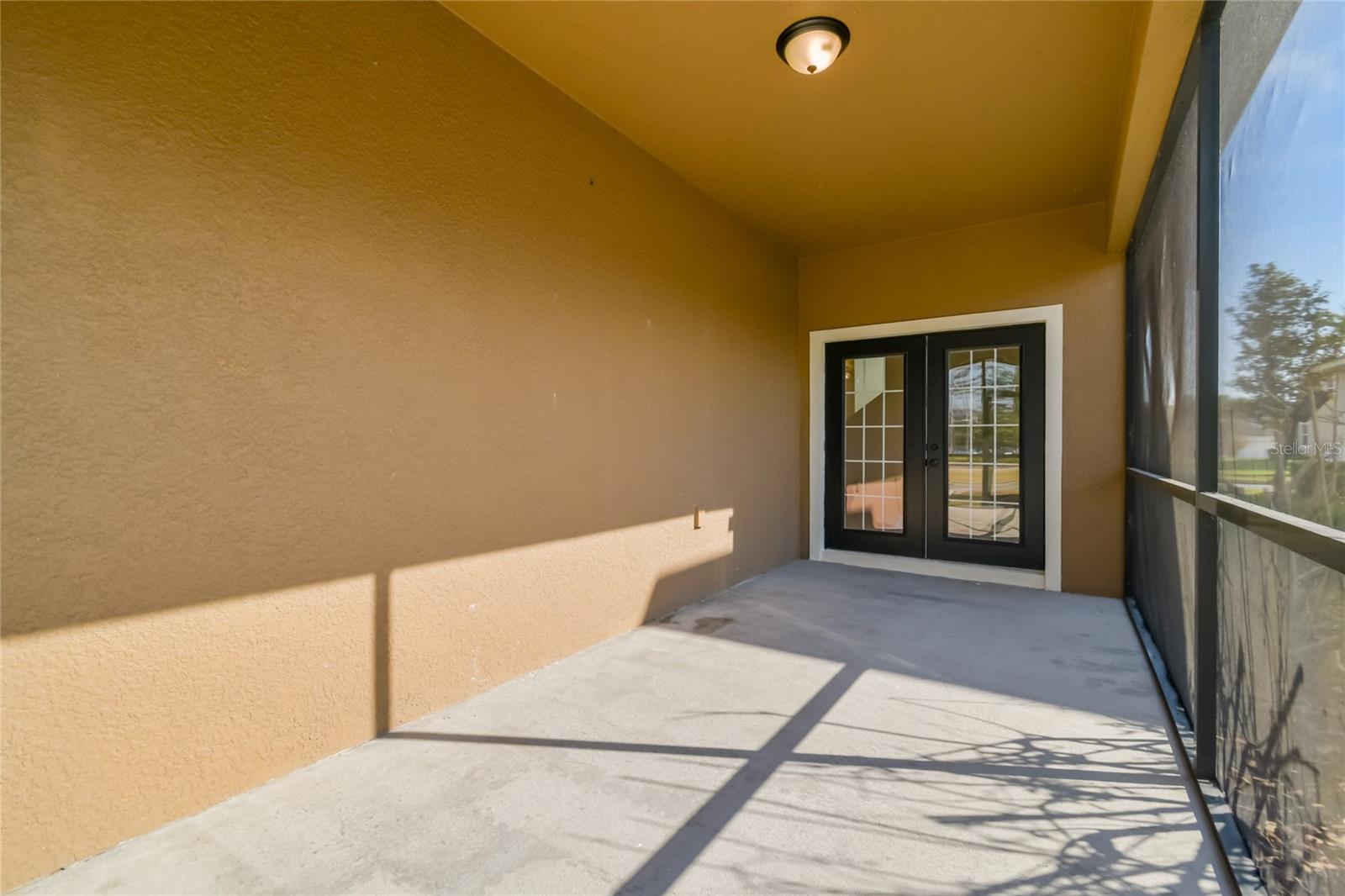 Image 25 of 35 For 21143 Passive Porch Drive