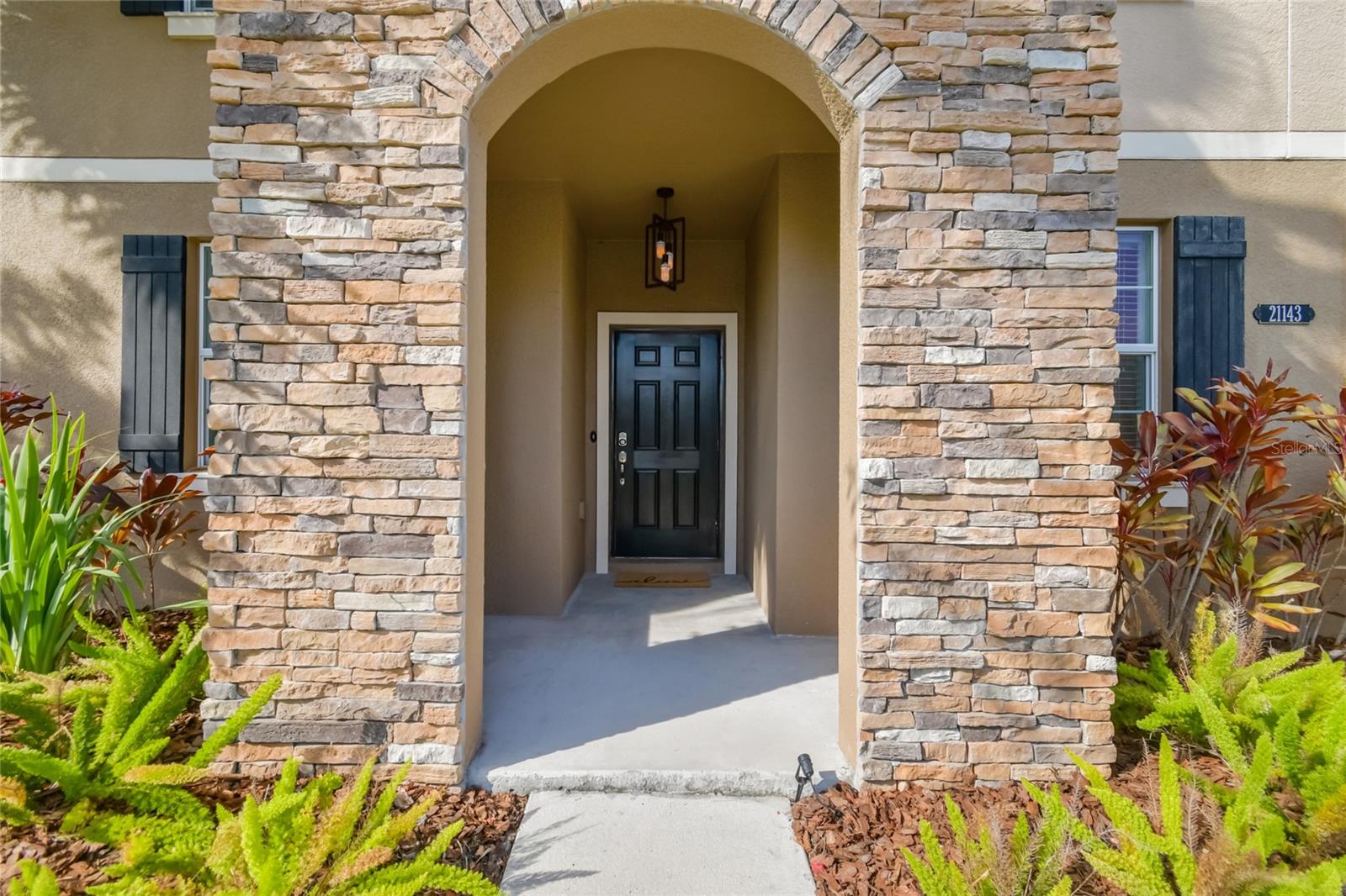 Image 3 of 35 For 21143 Passive Porch Drive