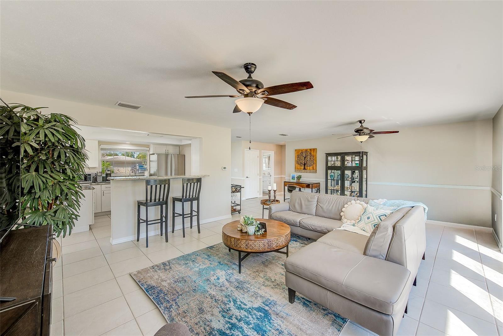 Image 12 of 36 For 7195 Augusta Boulevard