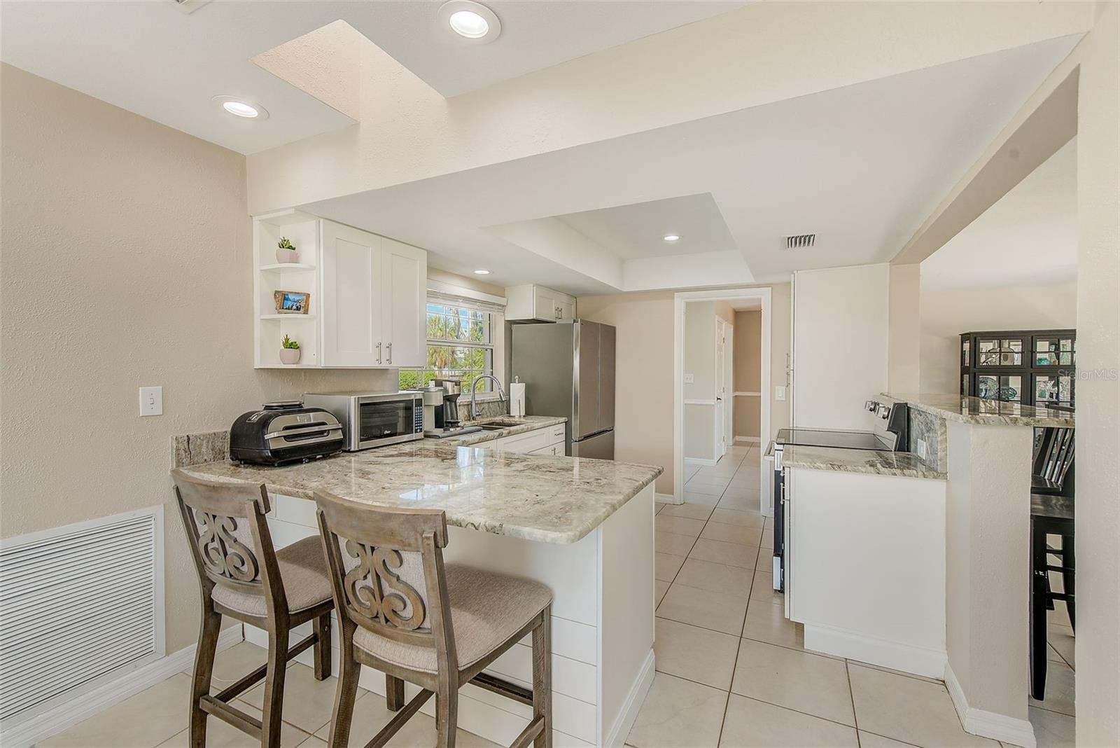 Image 14 of 36 For 7195 Augusta Boulevard