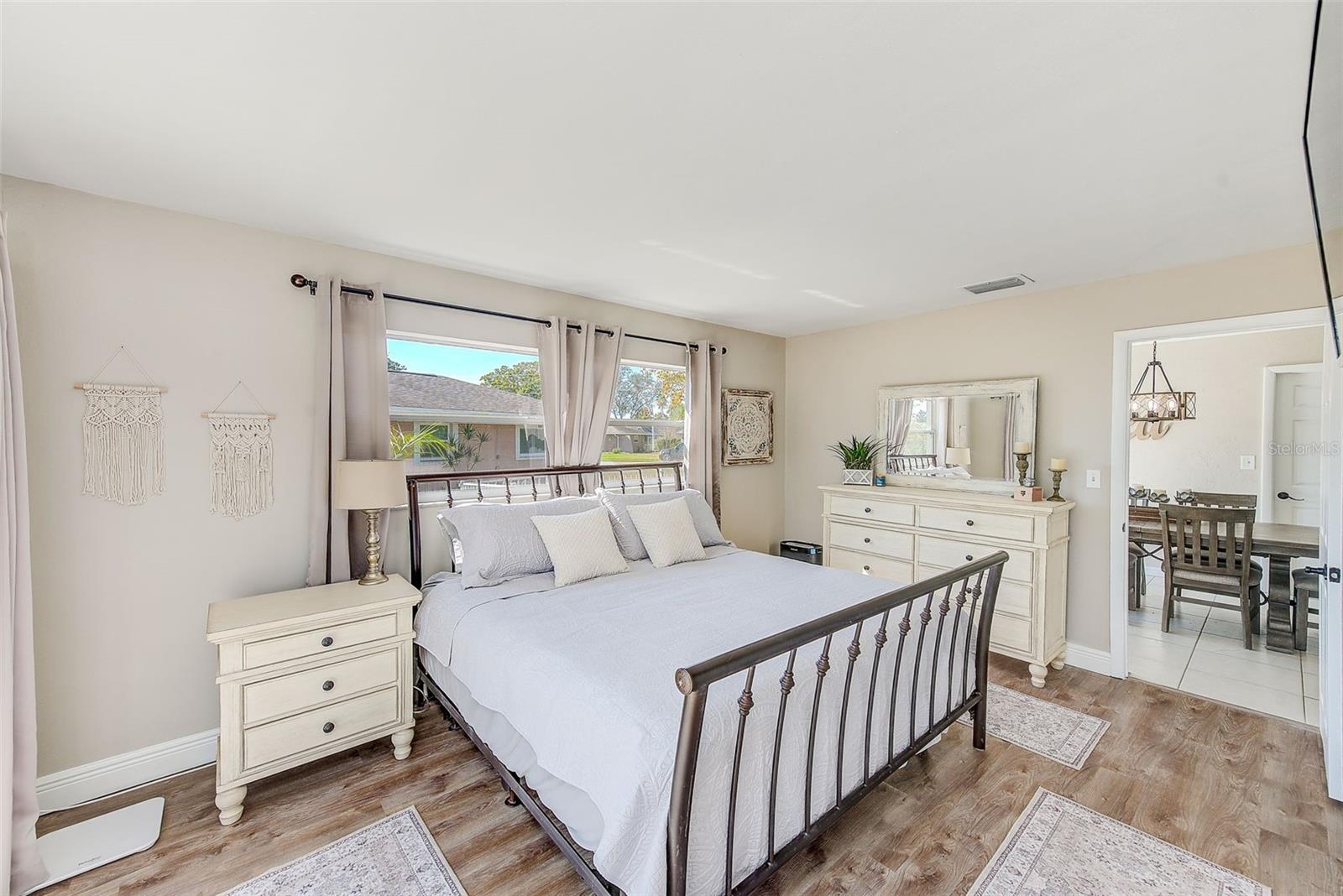 Image 27 of 36 For 7195 Augusta Boulevard