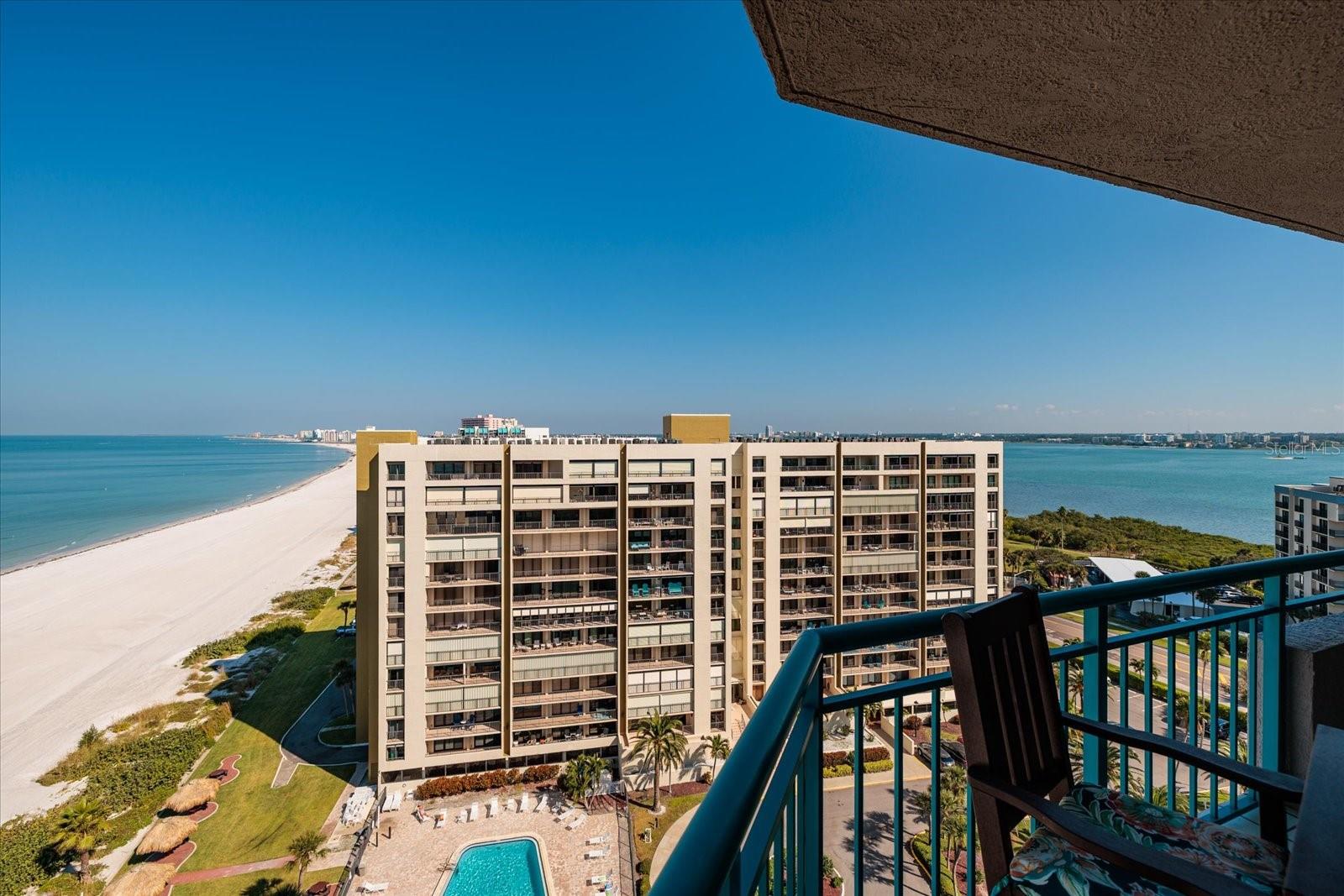 Image 19 of 70 For 1520 Gulf Boulevard 1404