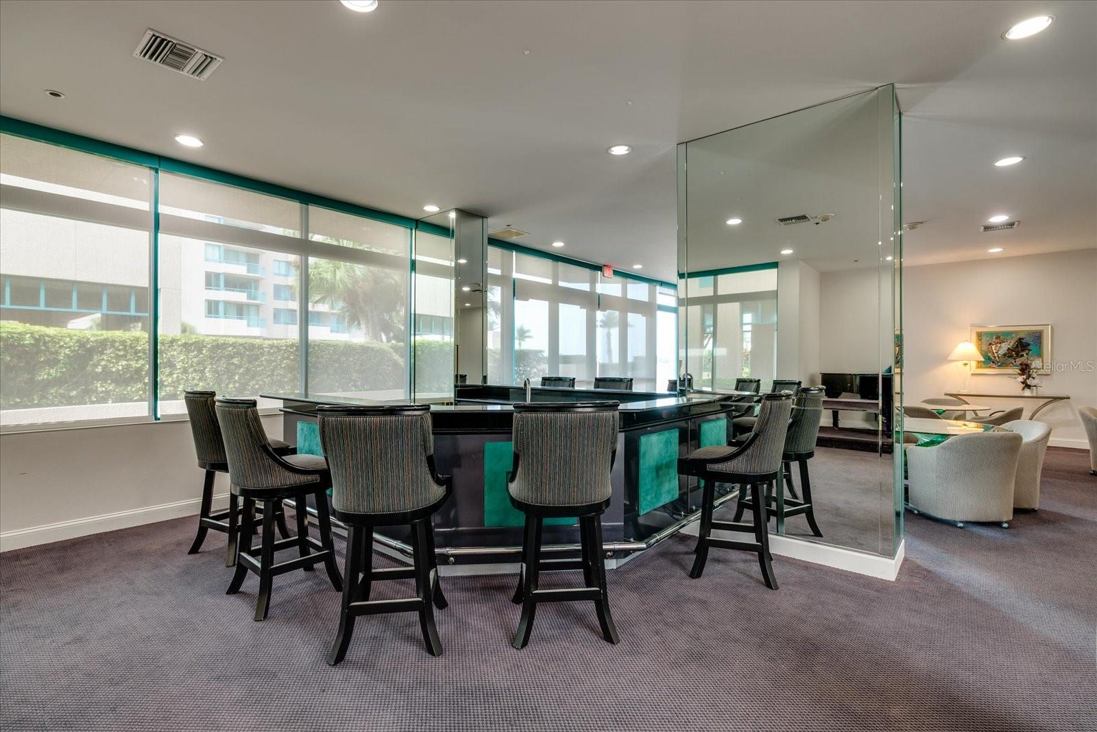 Image 37 of 70 For 1520 Gulf Boulevard 1404