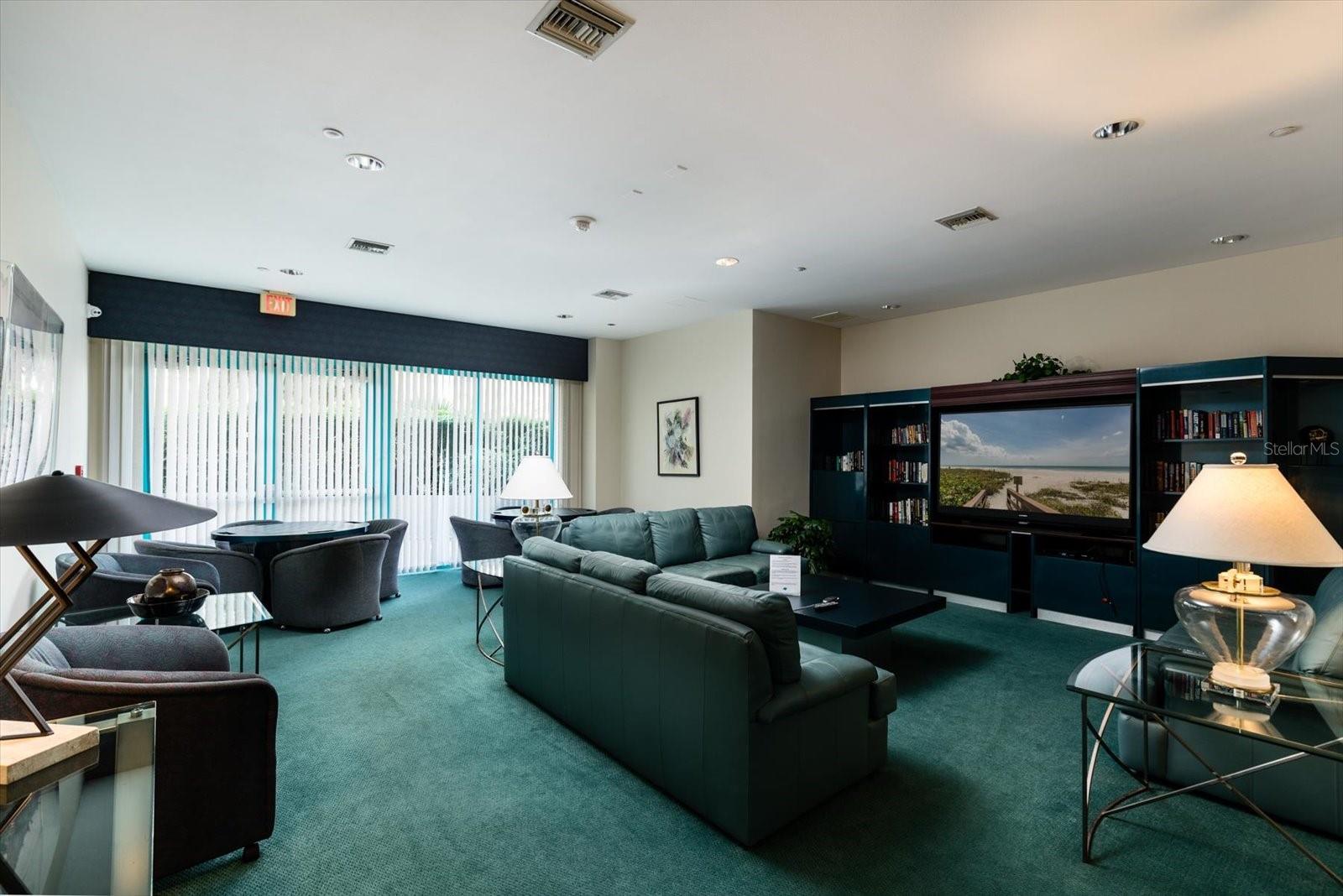 Image 38 of 70 For 1520 Gulf Boulevard 1404