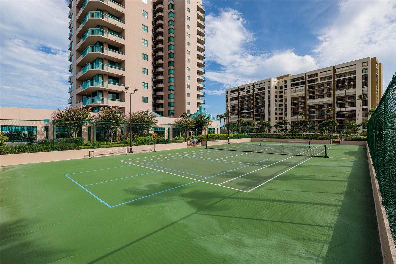 Image 48 of 70 For 1520 Gulf Boulevard 1404