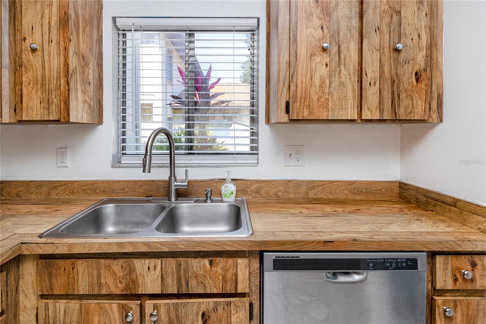 Image 17 of 45 For 2909 Lichen Lane A