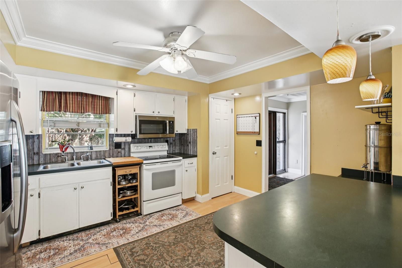 Image 8 of 27 For 1101 Terra Mar Drive