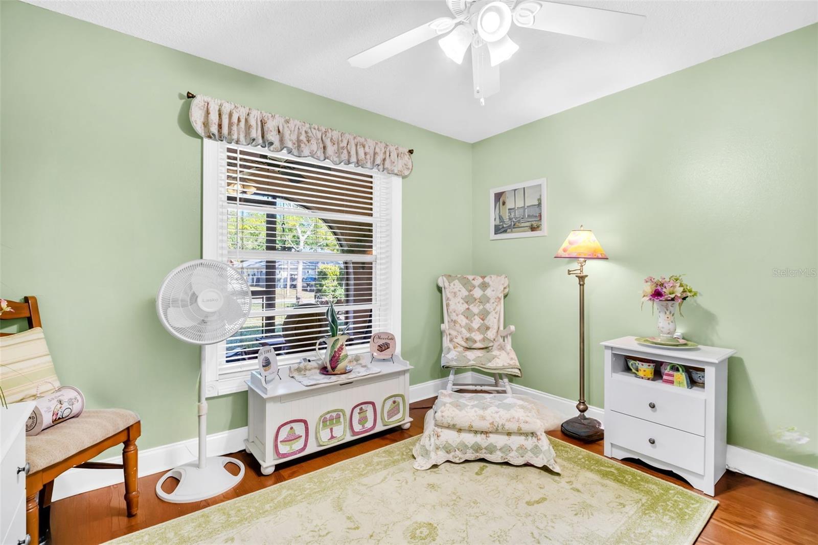 Image 20 of 49 For 3481 Maclaren Drive