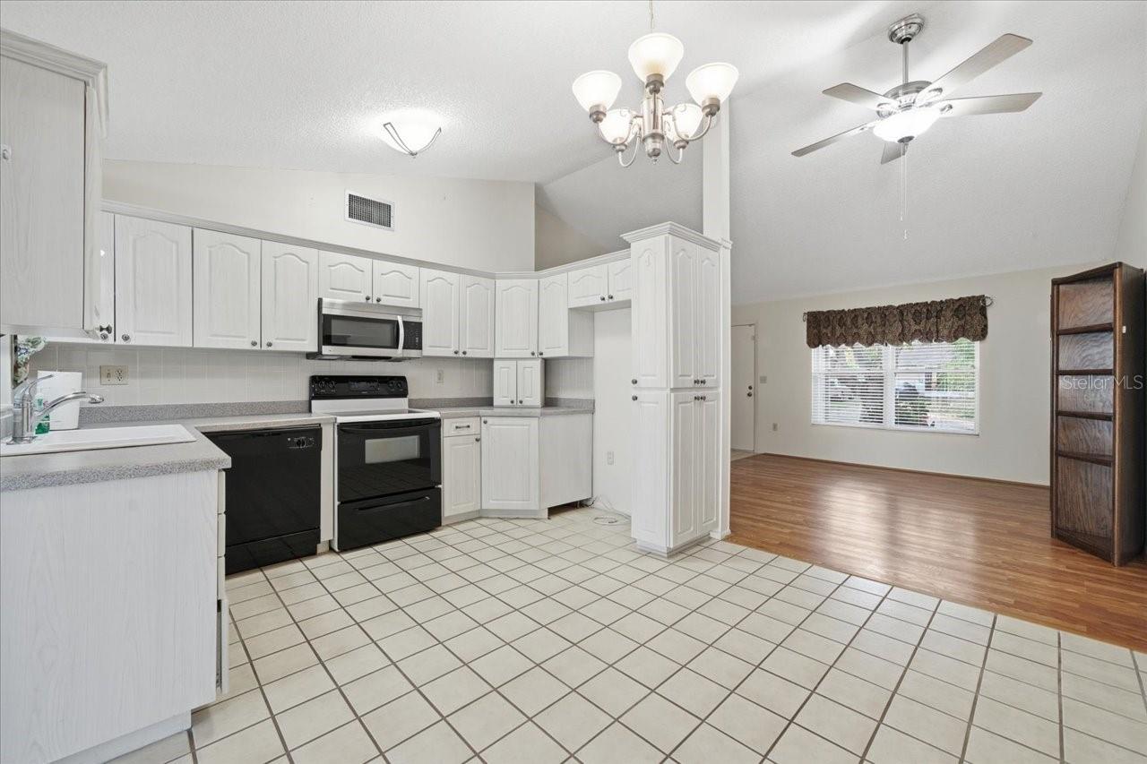 Image 8 of 29 For 3136 Loomis Drive