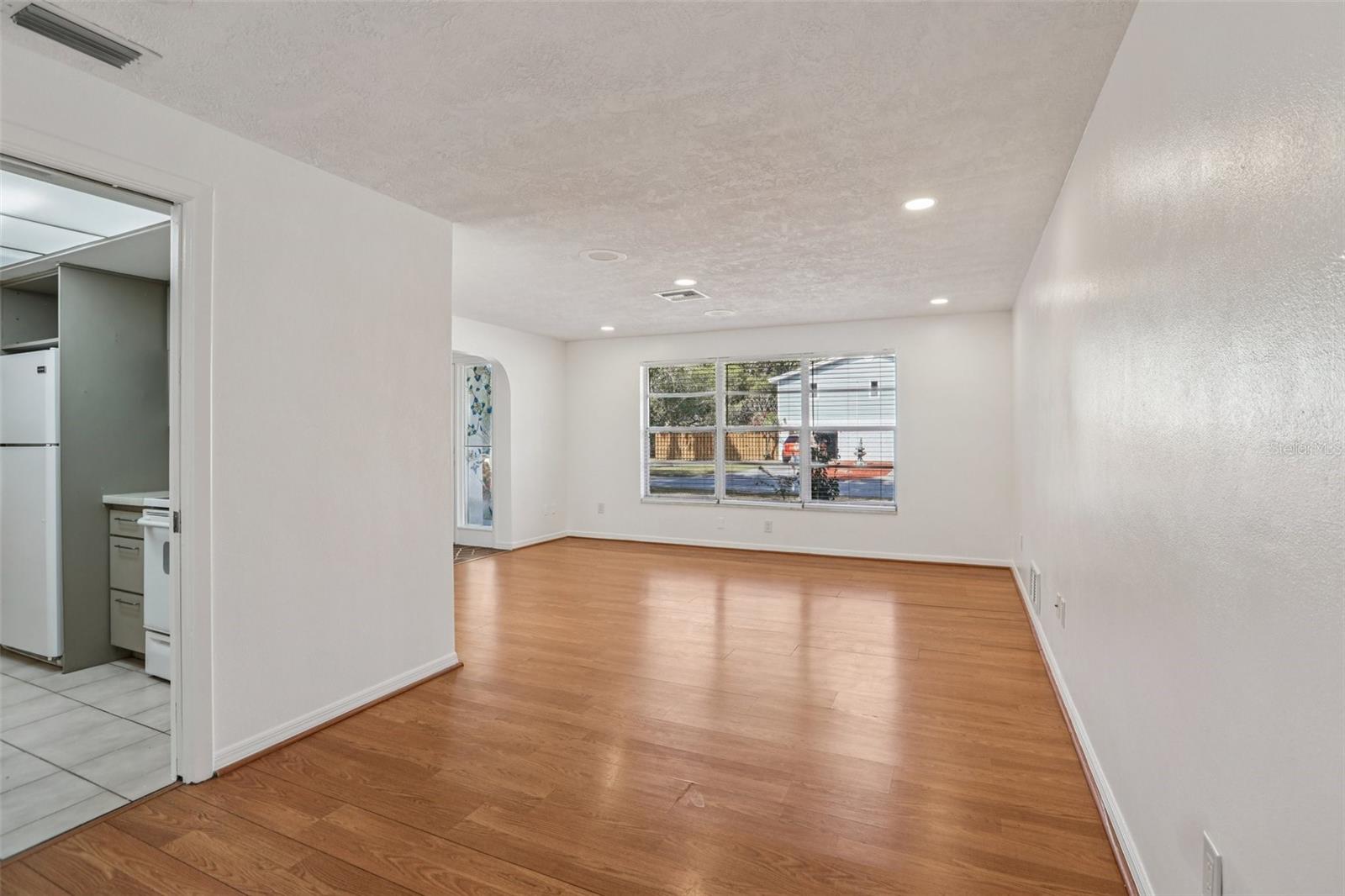 Image 23 of 34 For 3100 Canal Drive