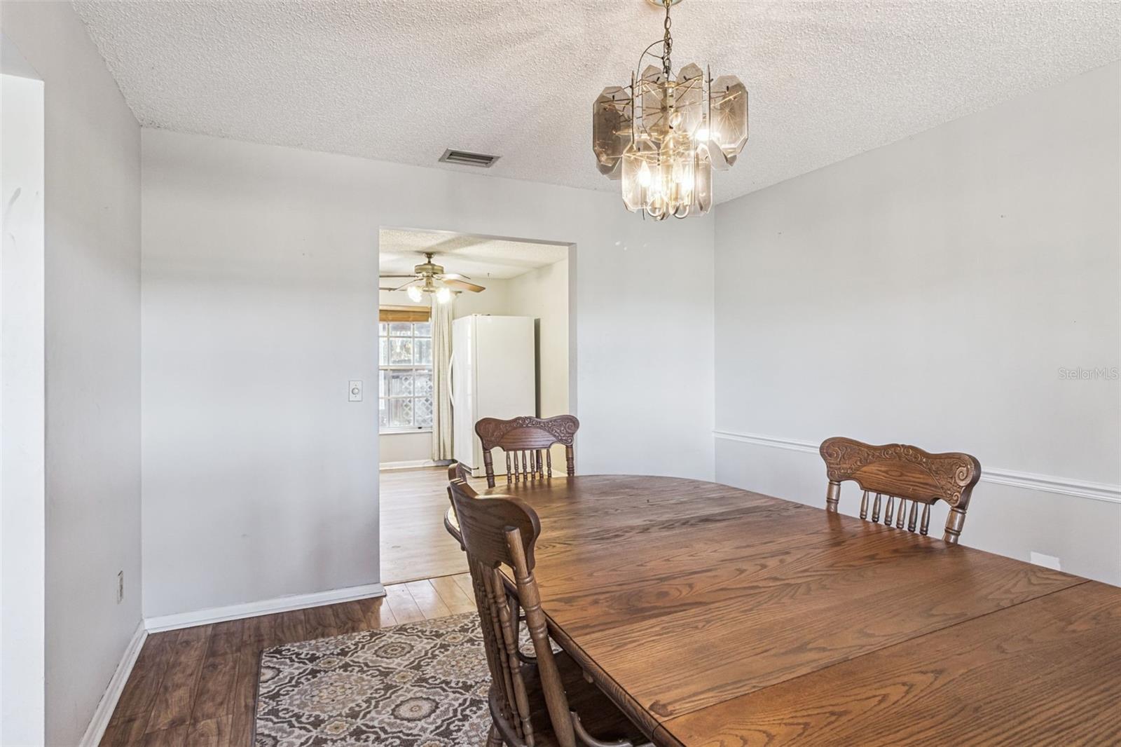 Image 10 of 47 For 4142 El Shaddiai Square