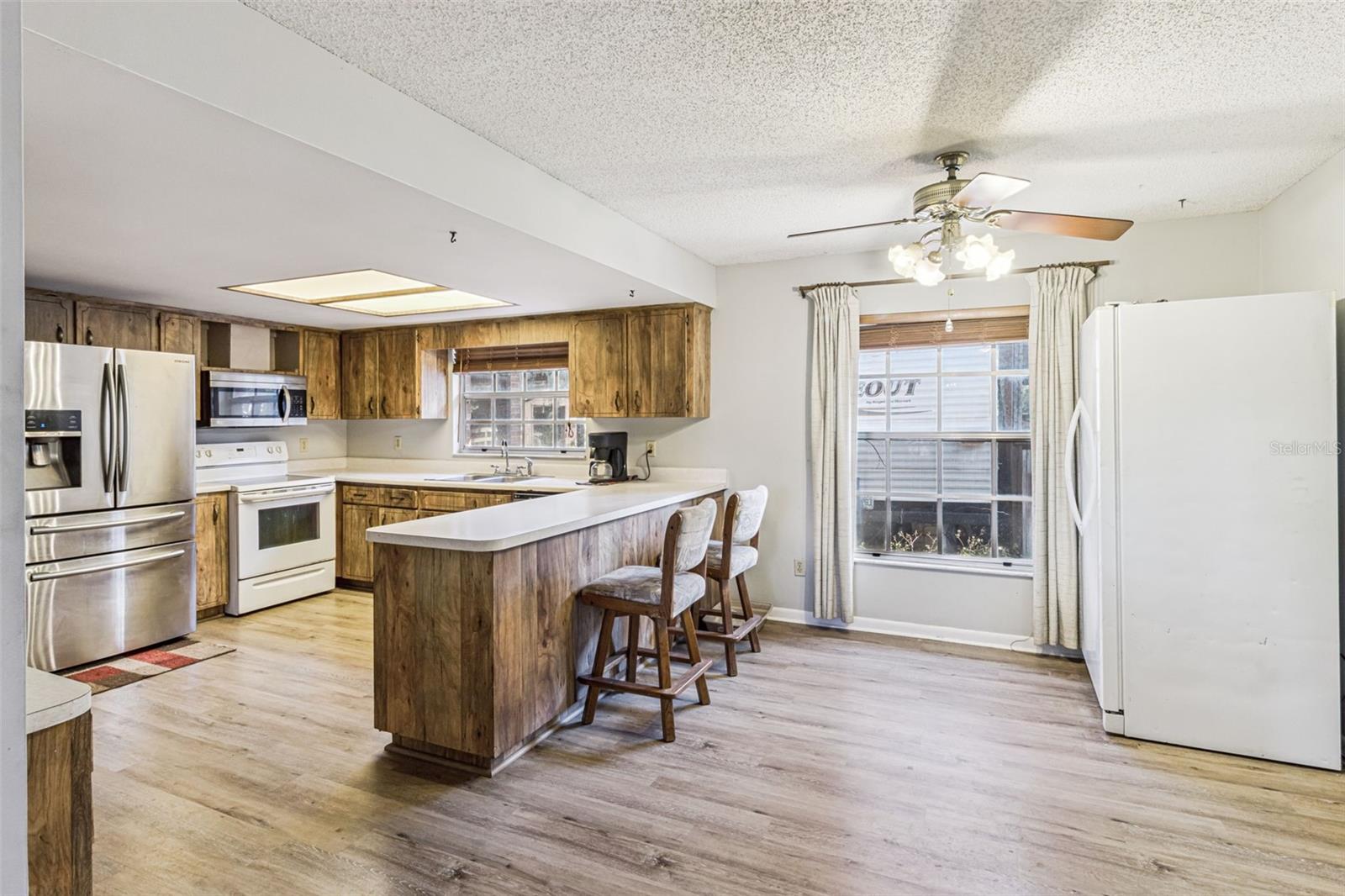 Image 15 of 47 For 4142 El Shaddiai Square