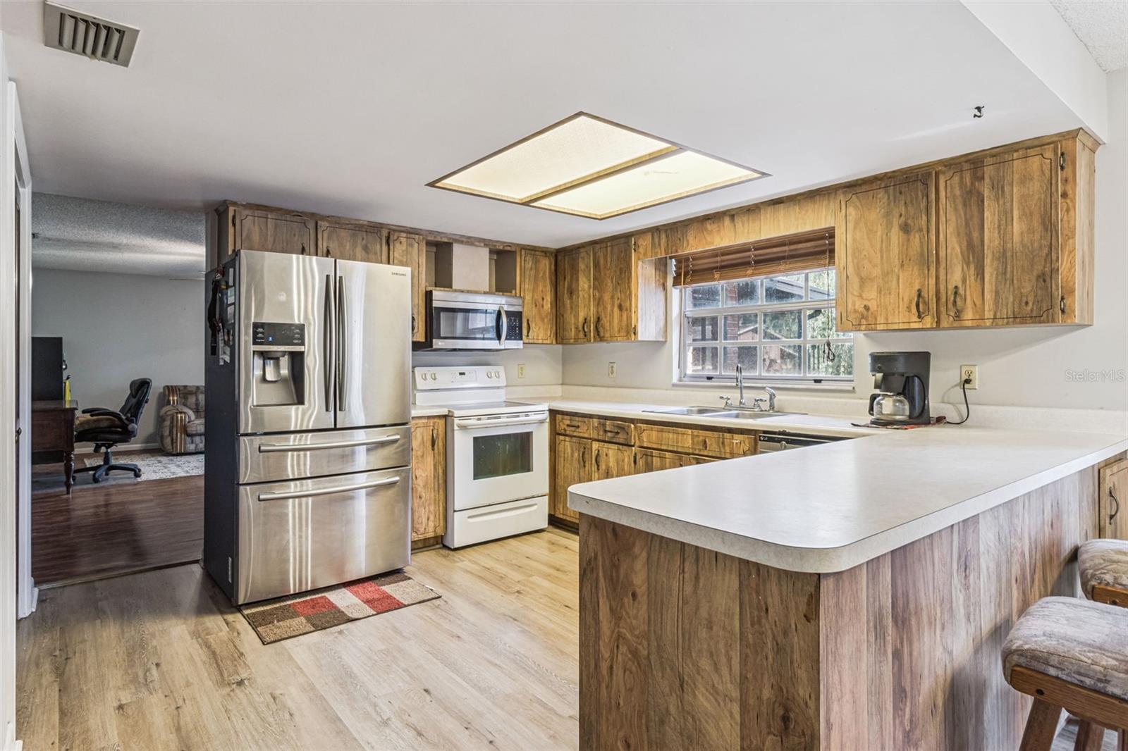 Image 16 of 47 For 4142 El Shaddiai Square