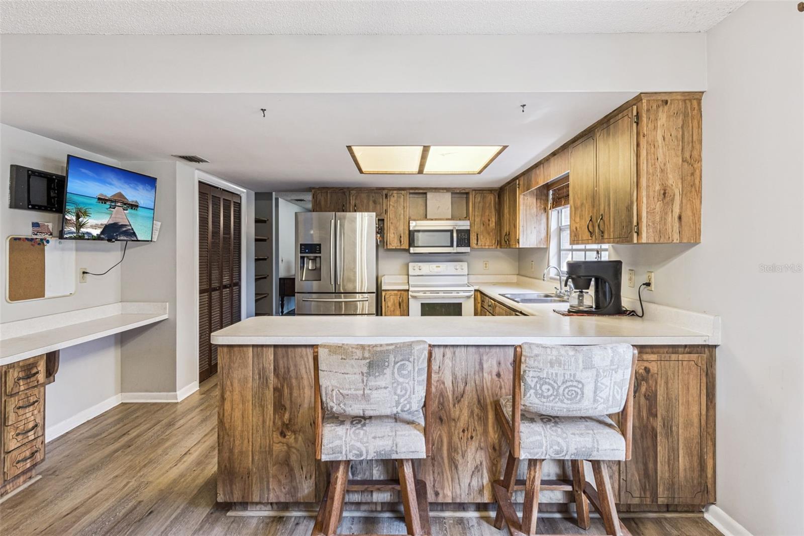 Image 17 of 47 For 4142 El Shaddiai Square