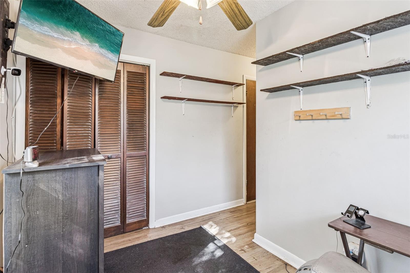 Image 31 of 47 For 4142 El Shaddiai Square