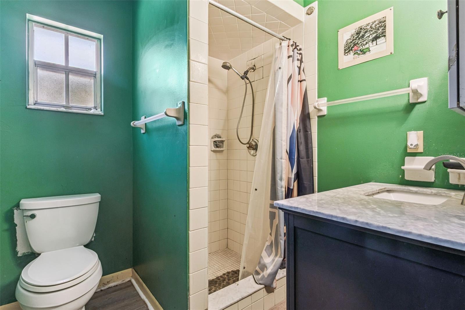 Image 32 of 47 For 4142 El Shaddiai Square