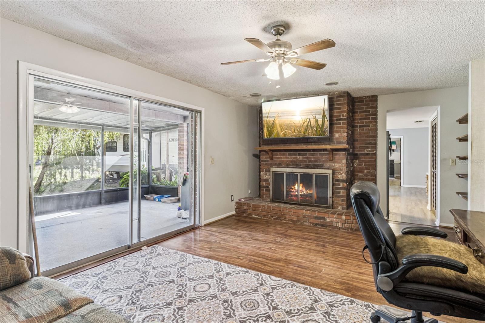 Image 7 of 47 For 4142 El Shaddiai Square