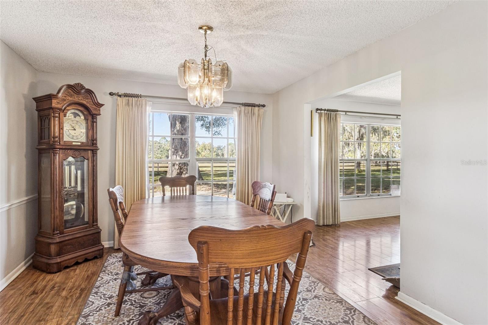 Image 9 of 47 For 4142 El Shaddiai Square