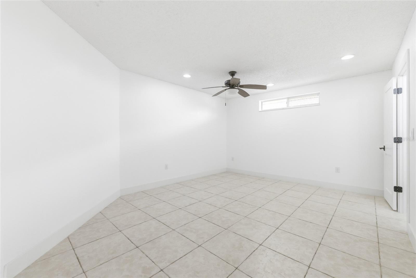 Image 17 of 44 For 4543 Dewey Drive