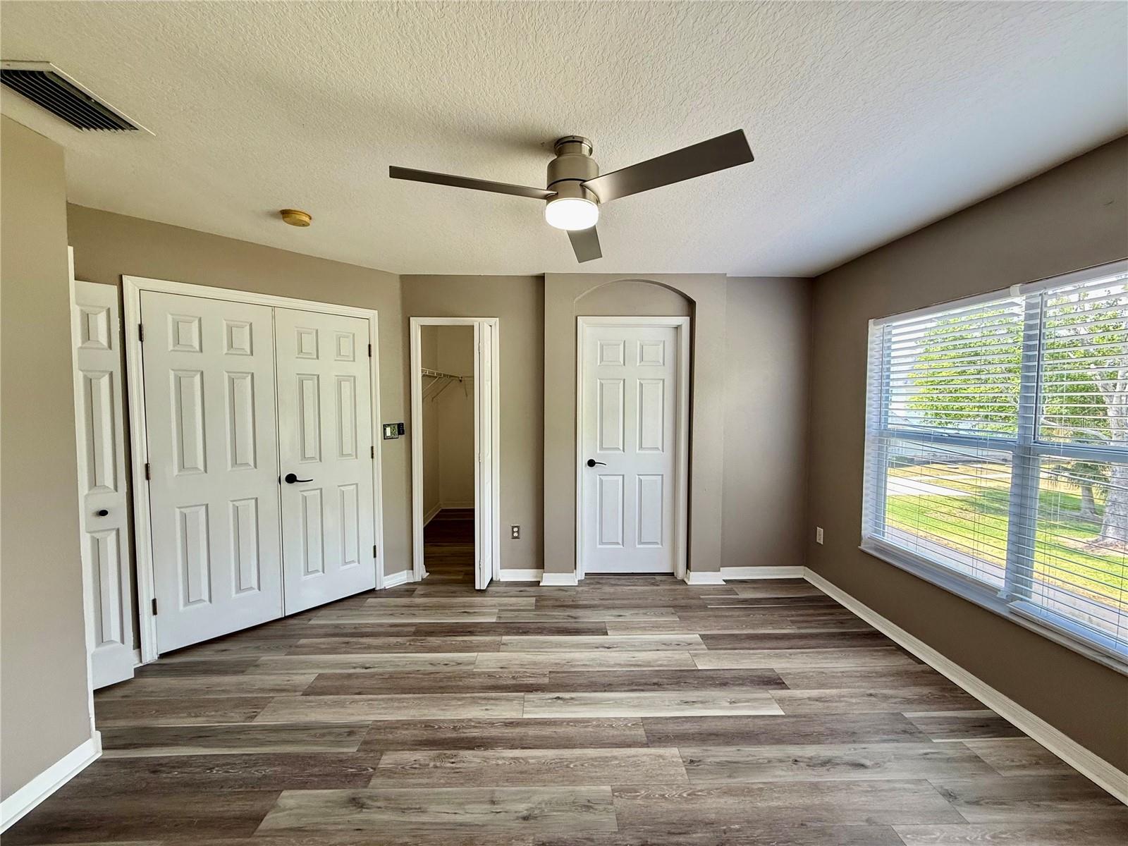 Image 16 of 33 For 11020 Blaine Top Place