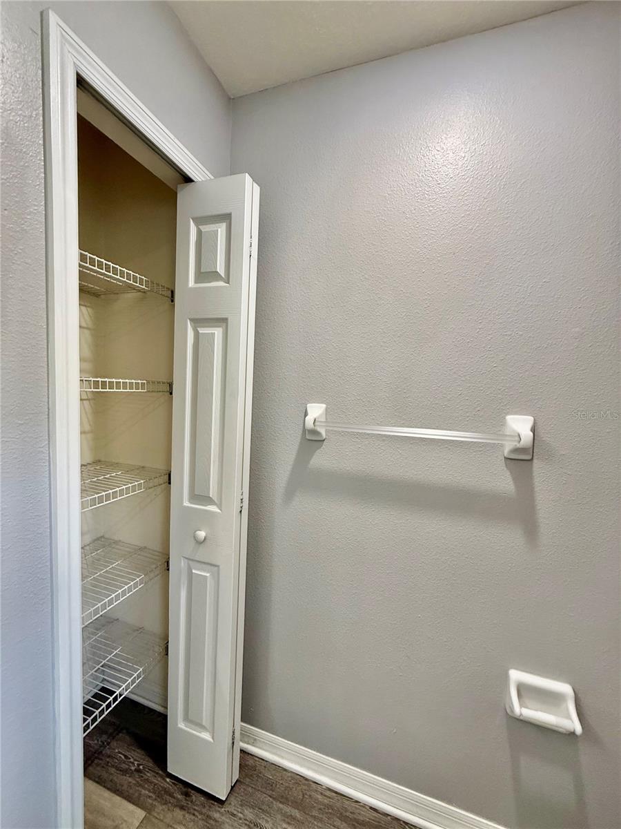 Image 21 of 33 For 11020 Blaine Top Place