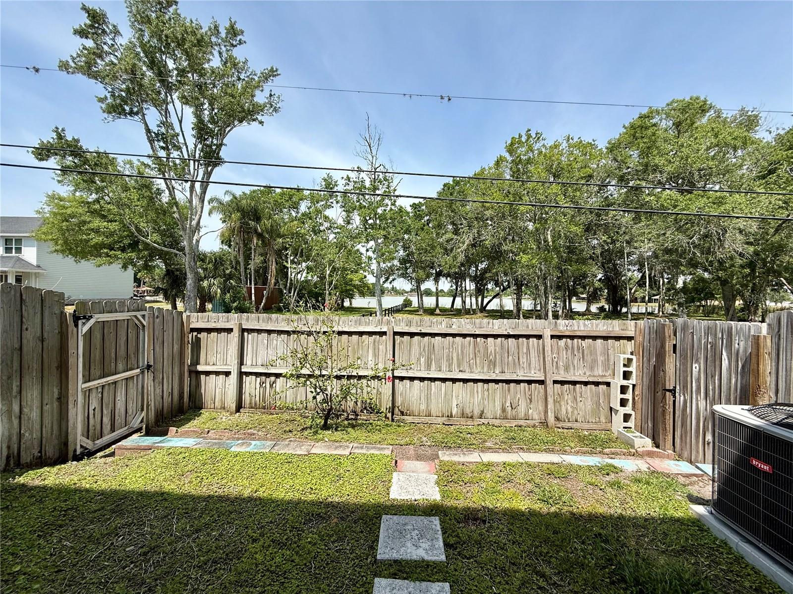 Image 31 of 33 For 11020 Blaine Top Place