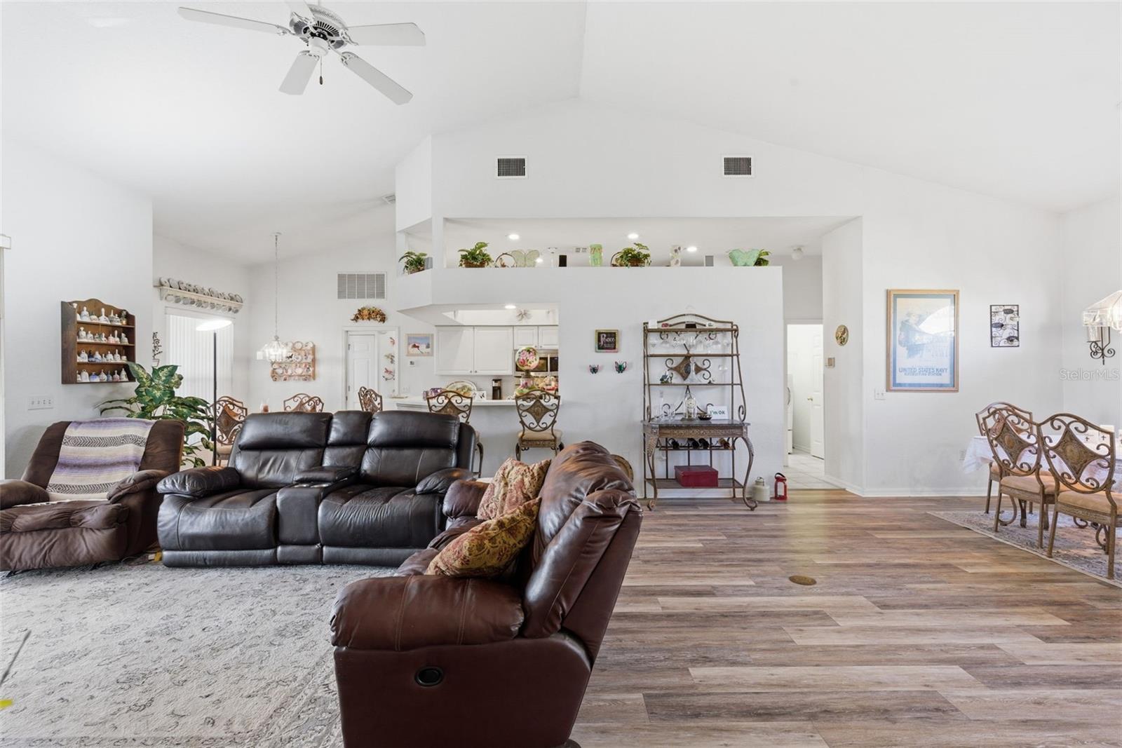 Image 13 of 76 For 3156 Timberly Lane