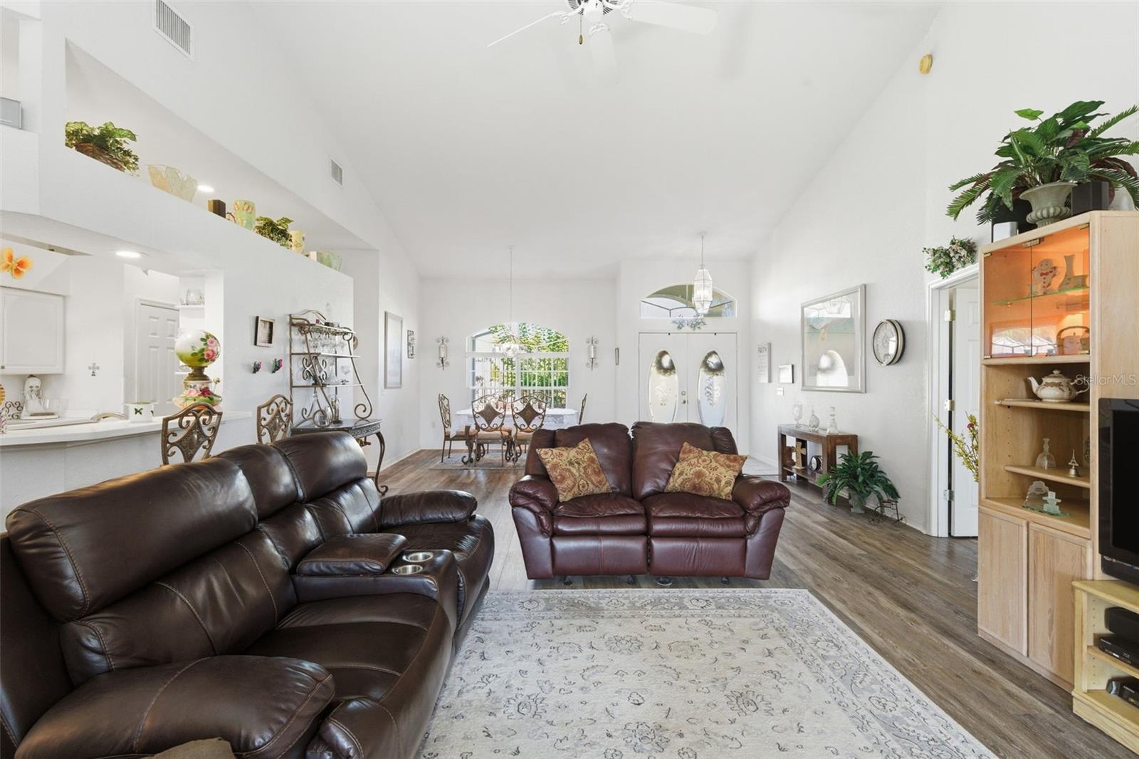 Image 16 of 76 For 3156 Timberly Lane