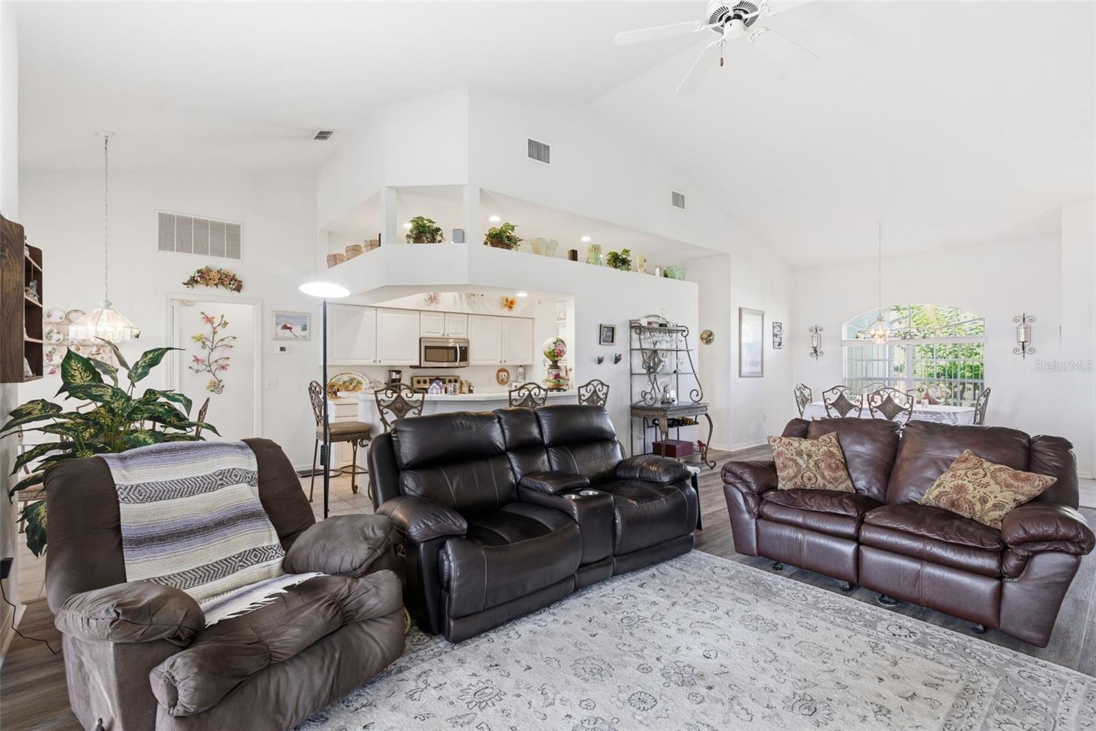 Image 17 of 76 For 3156 Timberly Lane