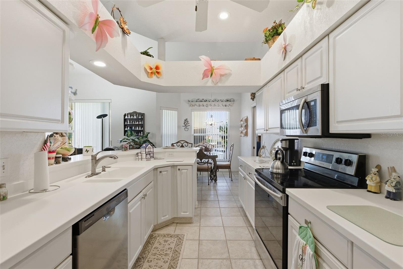 Image 24 of 76 For 3156 Timberly Lane