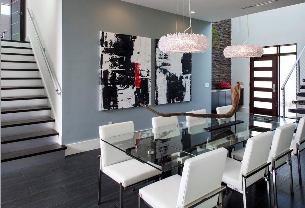 Listing photo id 11 for 356 Bayview Drive Ne